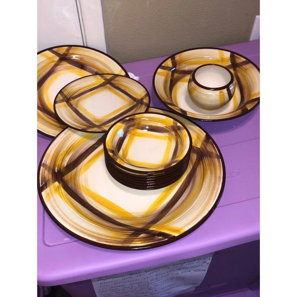 Verona vintage dinner wear